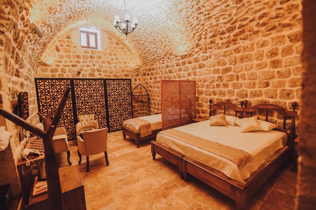 Hanedan Konagi Butik Otel Deluxe King Triple Room Anka Mardin Extérieur photo